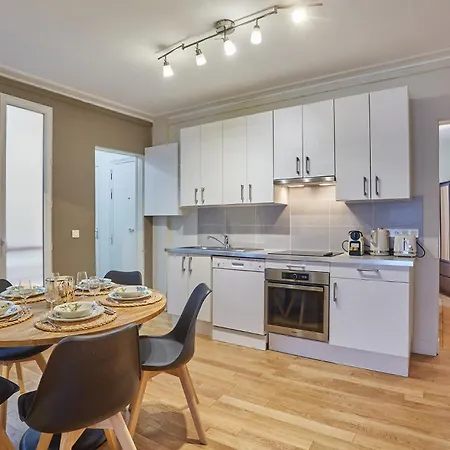 Apartment Apartment 2 Bedrooms Center Of Paris