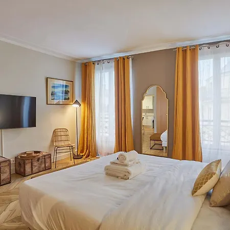 Apartment 2 Bedrooms Center Of Paris *