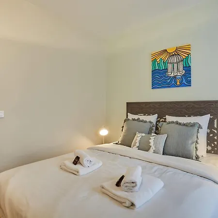 2 Bedrooms Center Of Parigi