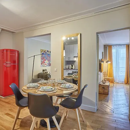 Apartment 2 Bedrooms Center Of Paris